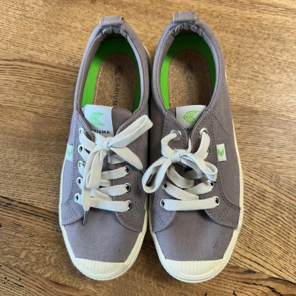 Cariuma OCA Low Canvas Sneakers Rosewood Grey Womens 6.5 Mens 5 Eco friendly